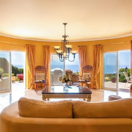 Villa On The Cliffs By Galantevasques